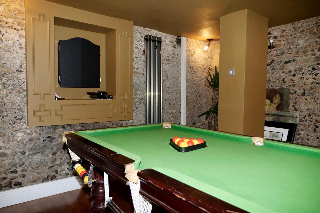 Luxury 9 Bed Manor House Hot Tub Cinema Room Skytv Saffron Walden Extérieur photo